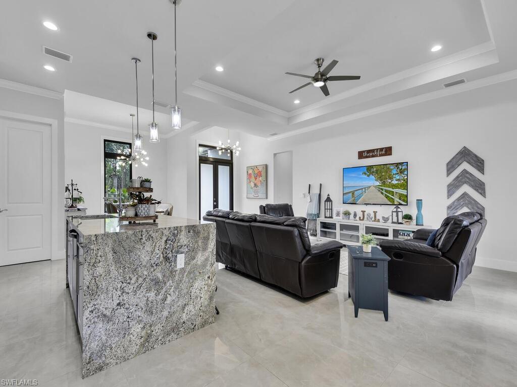 GOLDEN GATE ESTATES - Residential