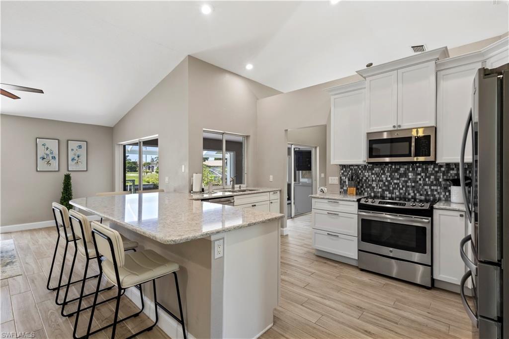 CAPE CORAL - Residential