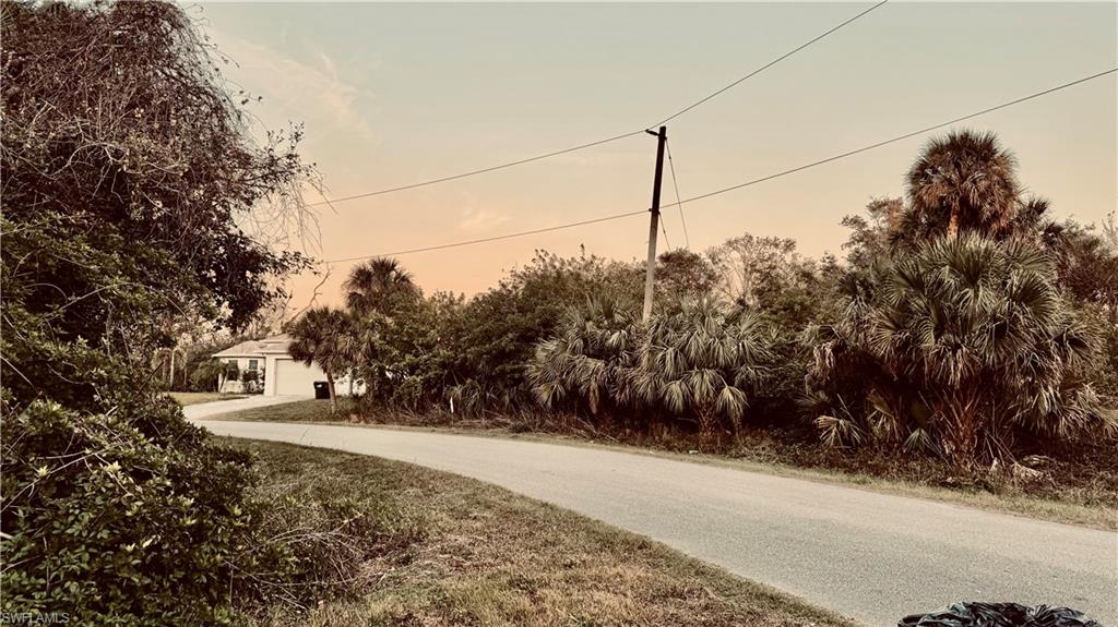 ACREAGE - Land