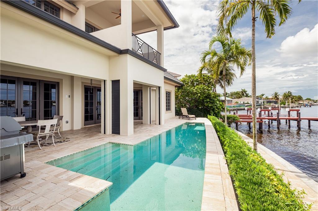 ROYAL HARBOR - Residential