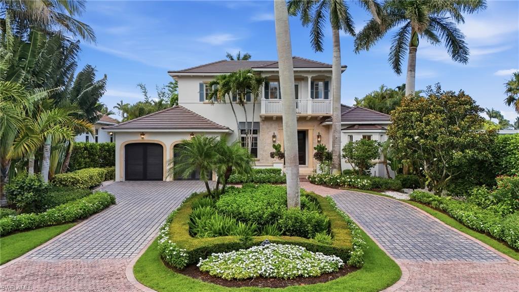 AQUALANE SHORES - Residential
