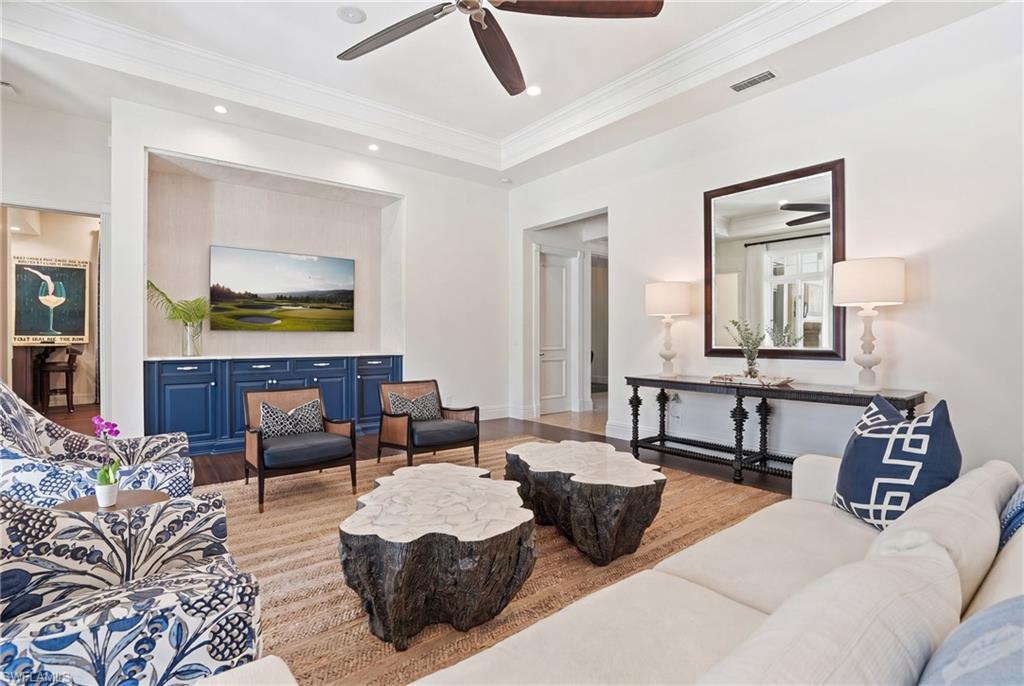 AQUALANE SHORES - Residential