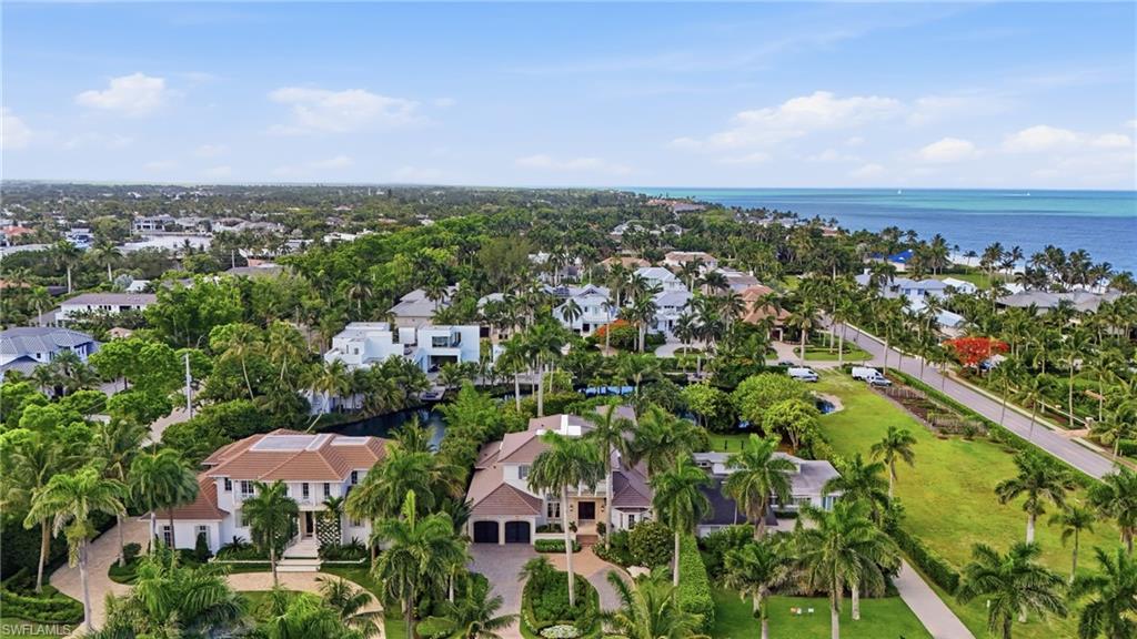 AQUALANE SHORES - Residential