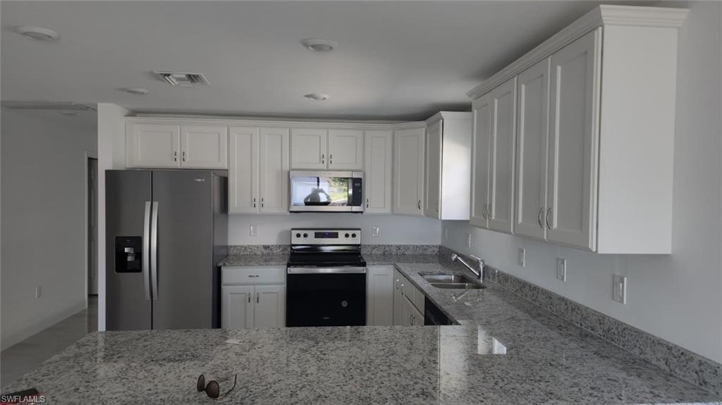 FORT MYERS ESTATES - Residential Lease