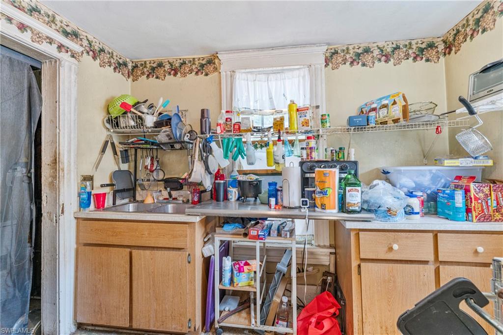 ACREAGE - Residential