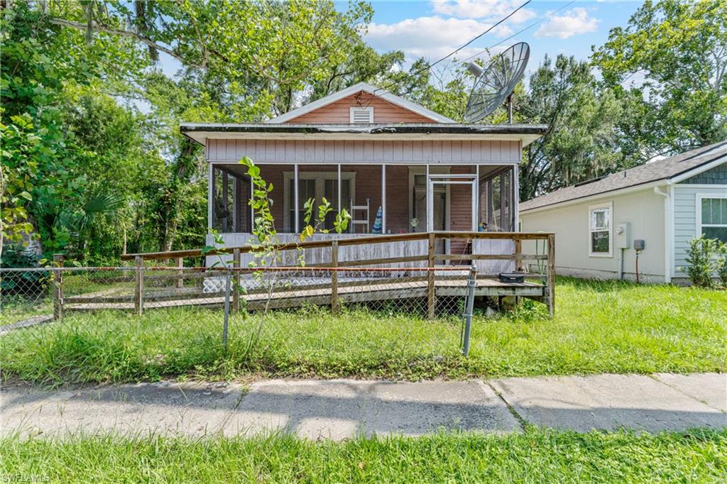 ACREAGE - Residential
