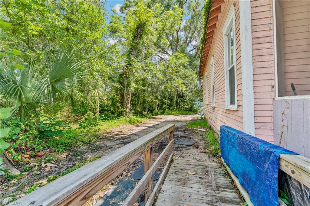 ACREAGE - Residential