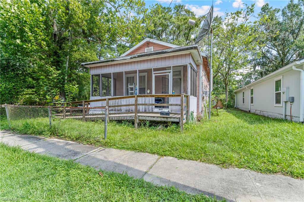 ACREAGE - Residential