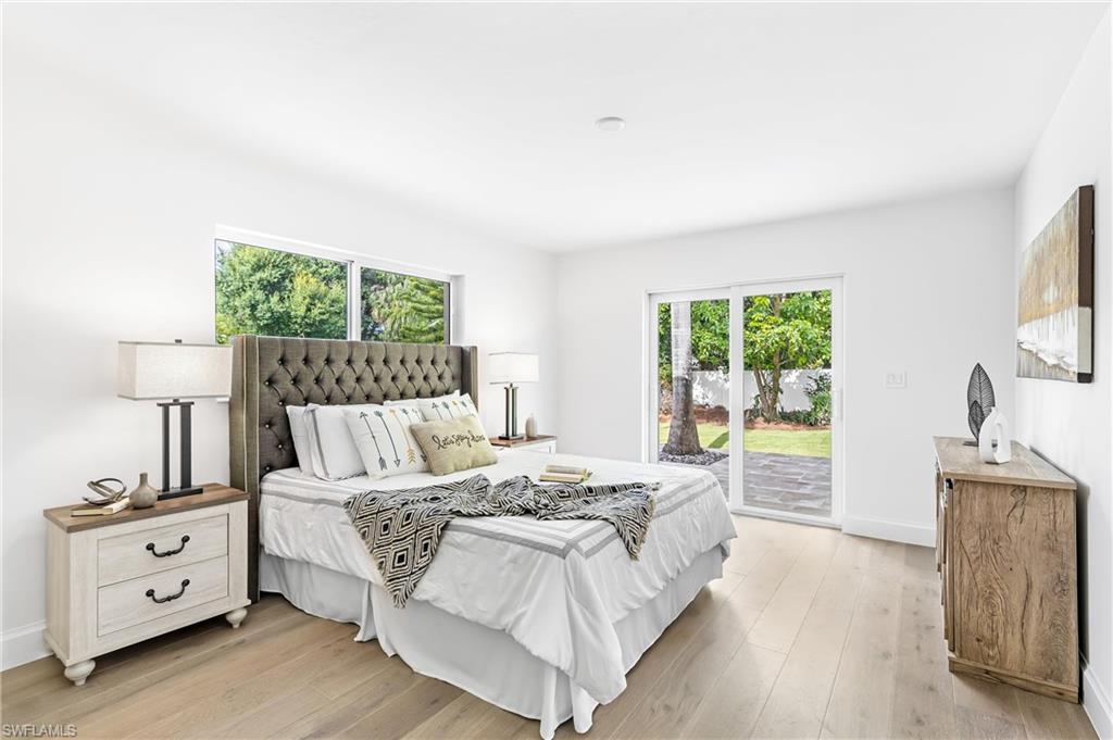 MOORINGS - Residential