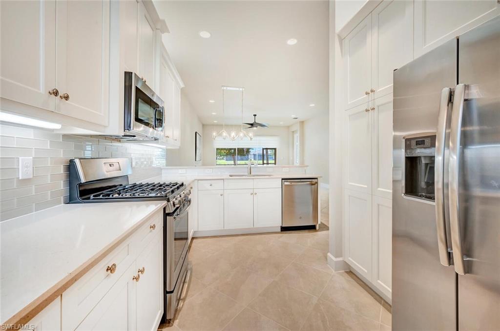 VALENCIA BONITA - Residential Lease