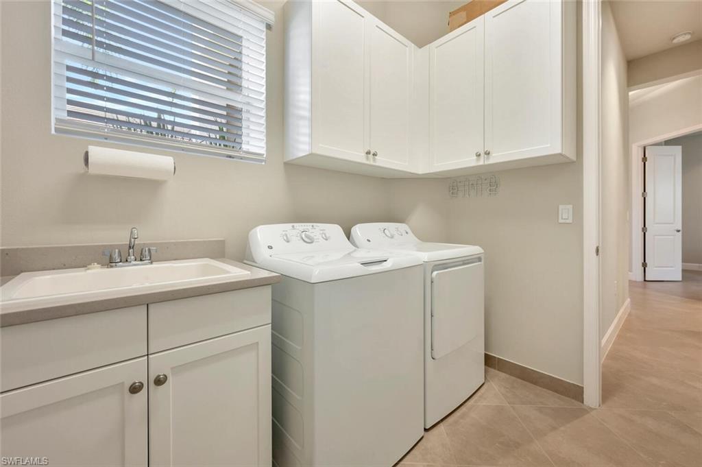 VALENCIA BONITA - Residential Lease