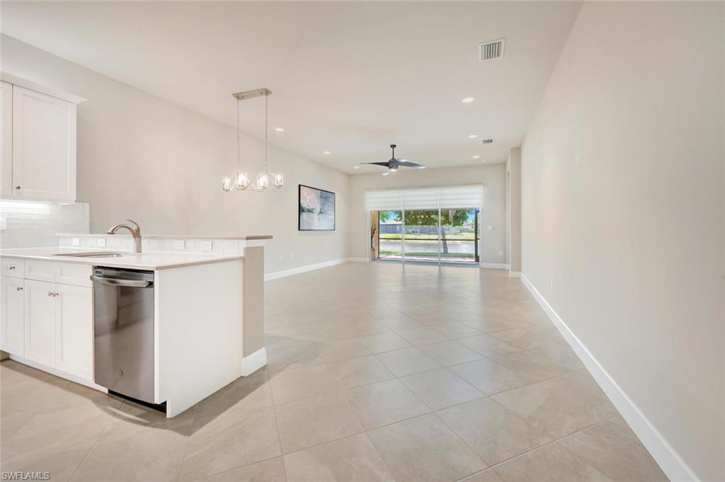 VALENCIA BONITA - Residential Lease