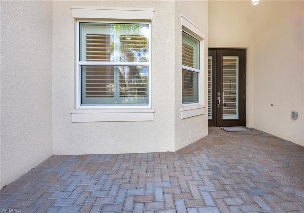 VALENCIA BONITA - Residential Lease