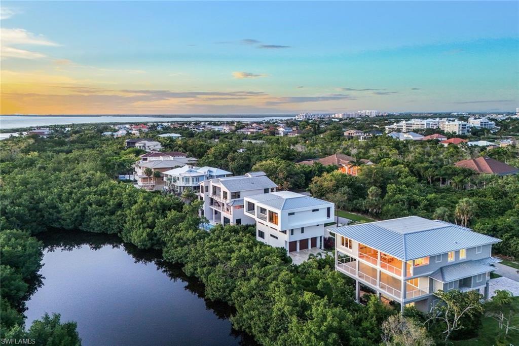 HIDEAWAY BEACH - Residential