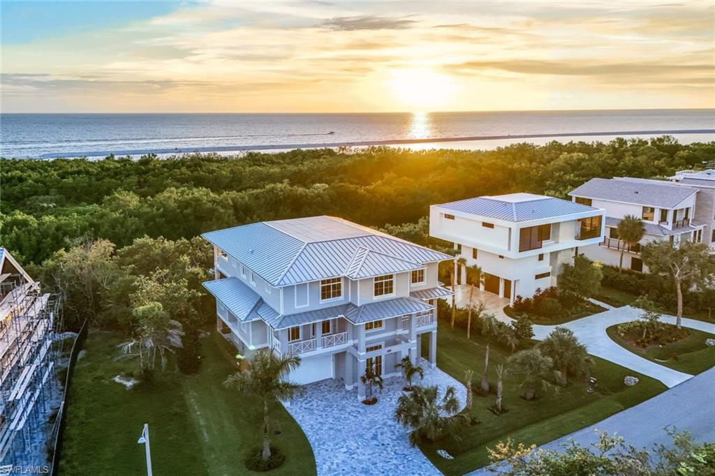 HIDEAWAY BEACH - Residential
