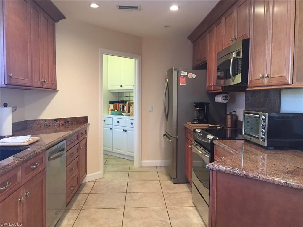 KINGS LAKE - Residential