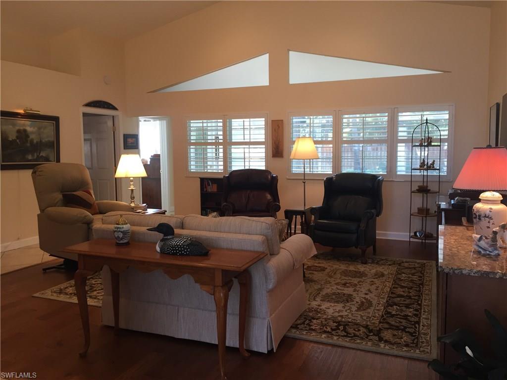 KINGS LAKE - Residential