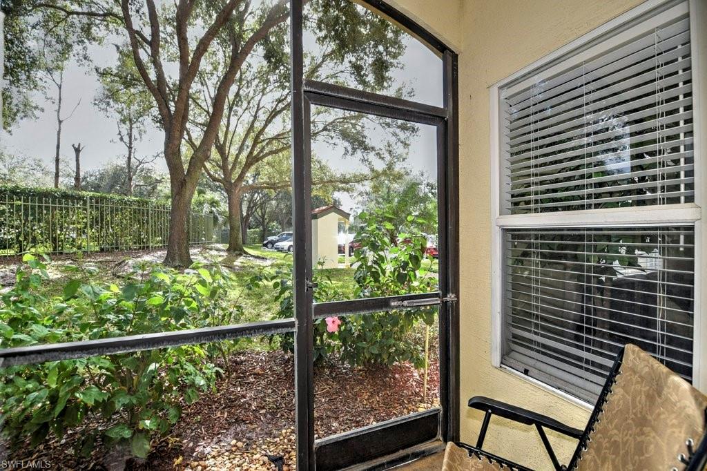 ROYAL GREENS - Residential