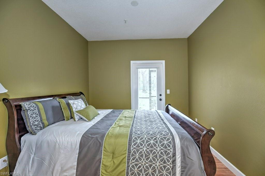 ROYAL GREENS - Residential