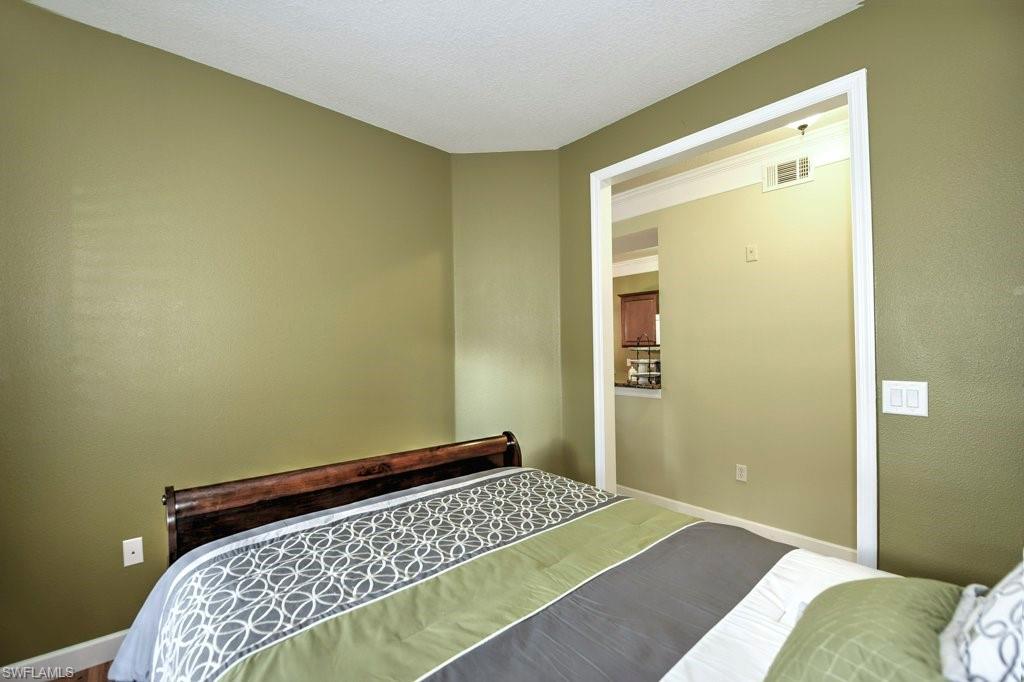 ROYAL GREENS - Residential