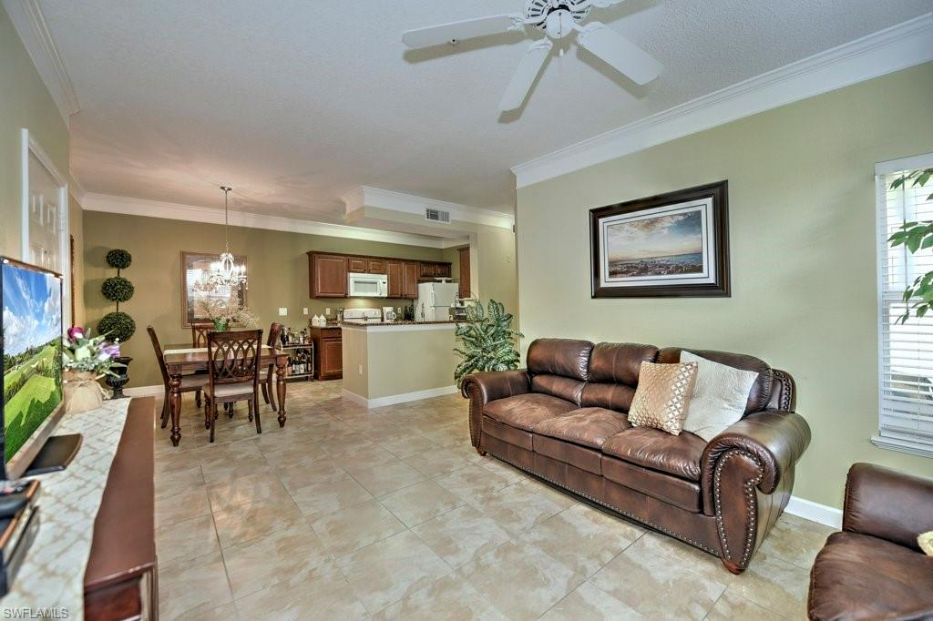 ROYAL GREENS - Residential