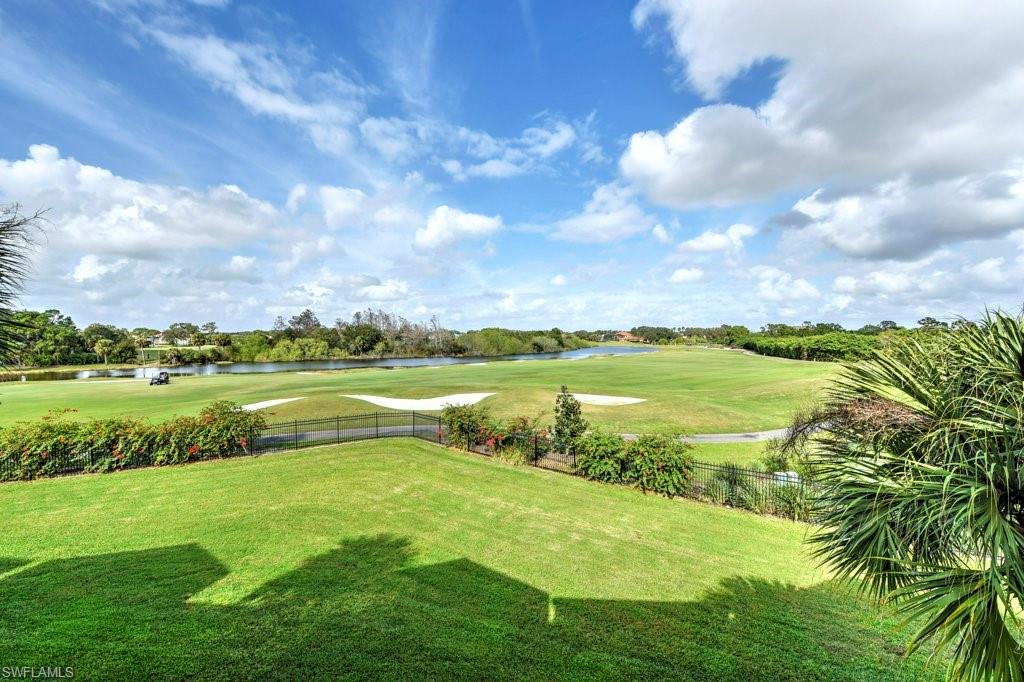 ROYAL GREENS - Residential