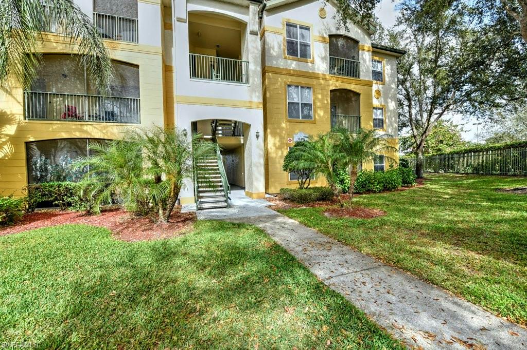 ROYAL GREENS - Residential