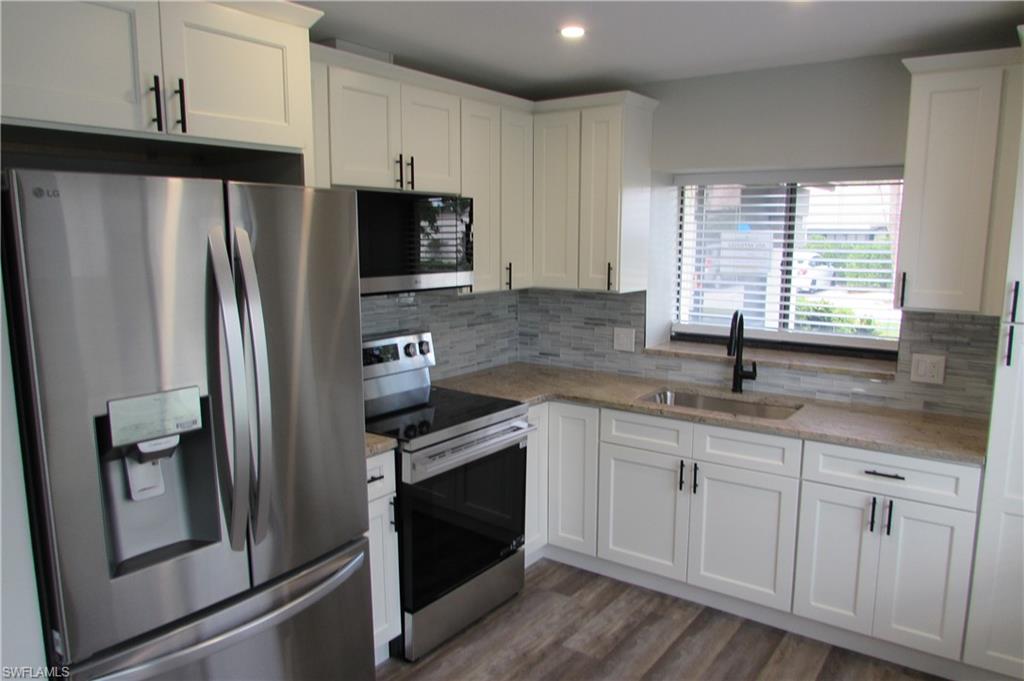 SEVEN LAKES - Residential Lease