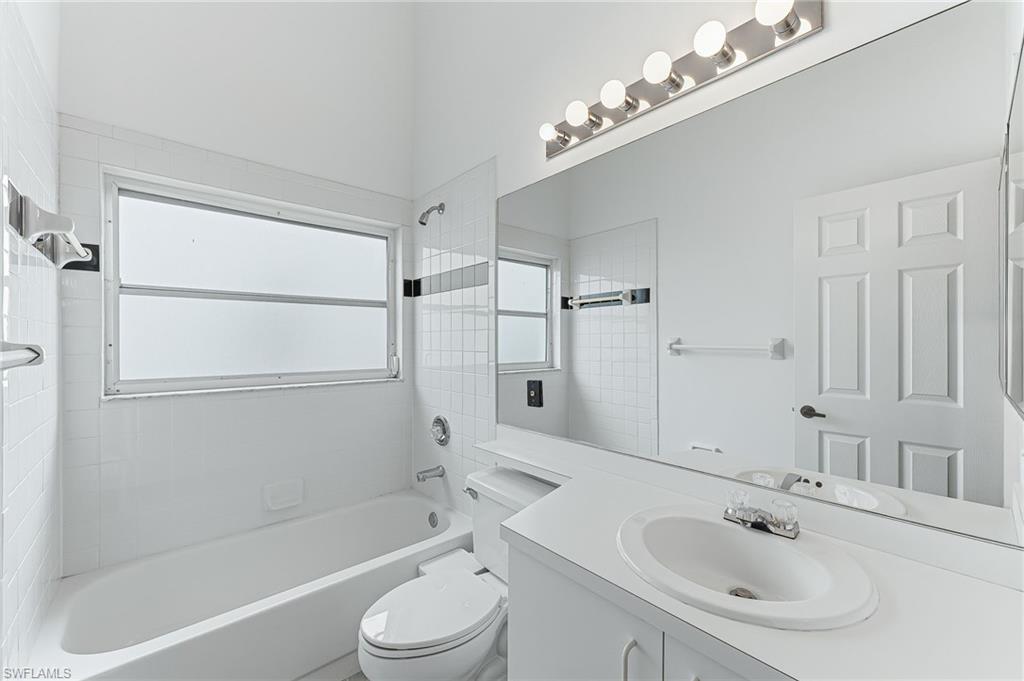 BERKSHIRE LAKES - Residential