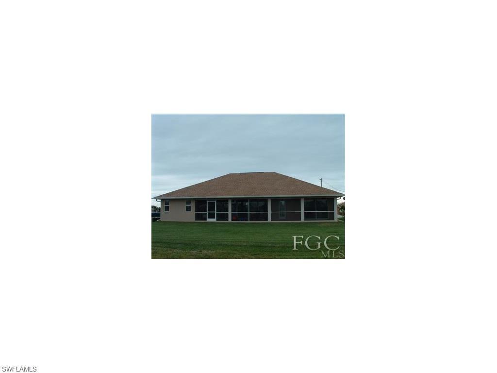 CAPE CORAL - Residential