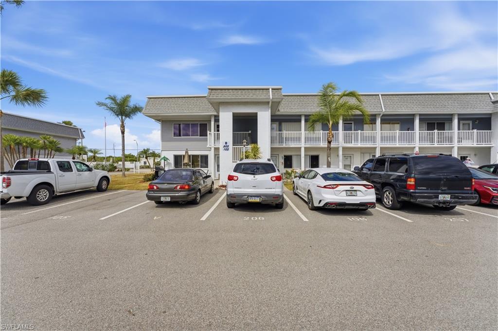 EDGEWATER VILLAGE - Residential