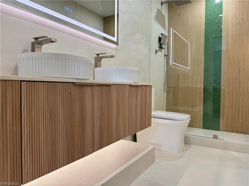 ST REGIS CLUB - Residential Lease