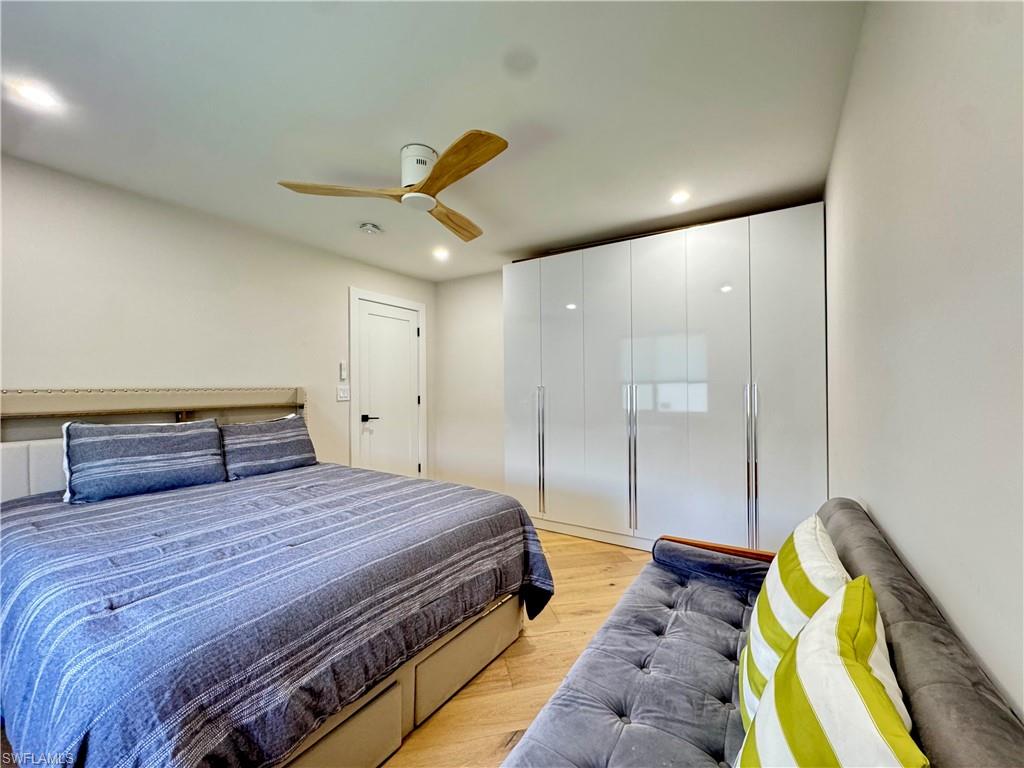 ST REGIS CLUB - Residential Lease