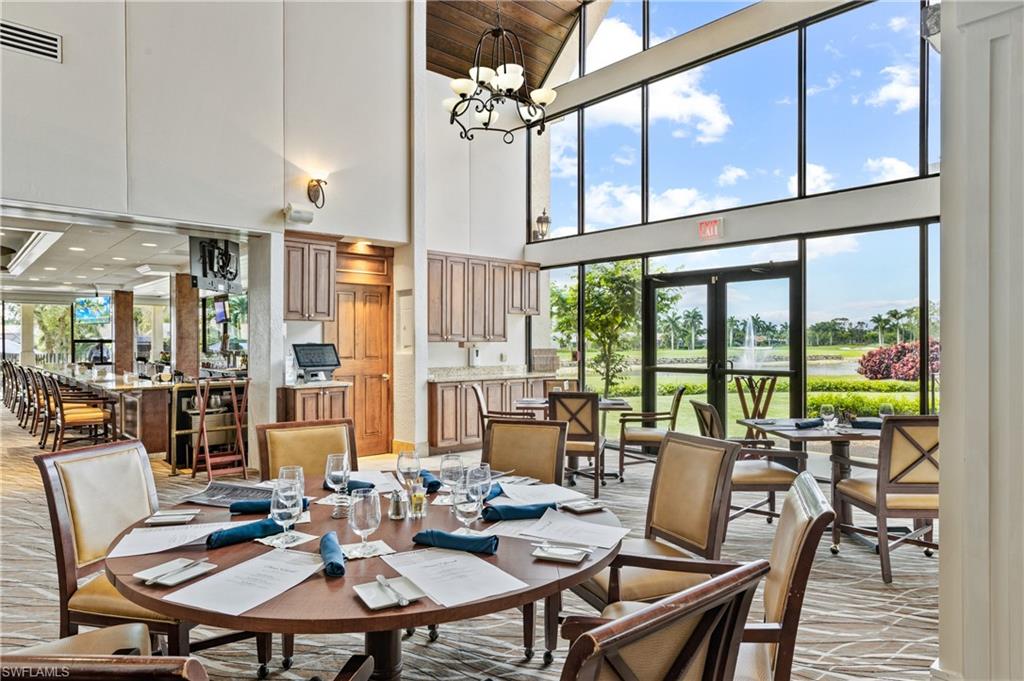 COUNTRY HOLLOW - Residential