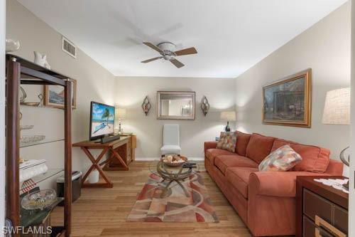 COUNTRY HOLLOW - Residential