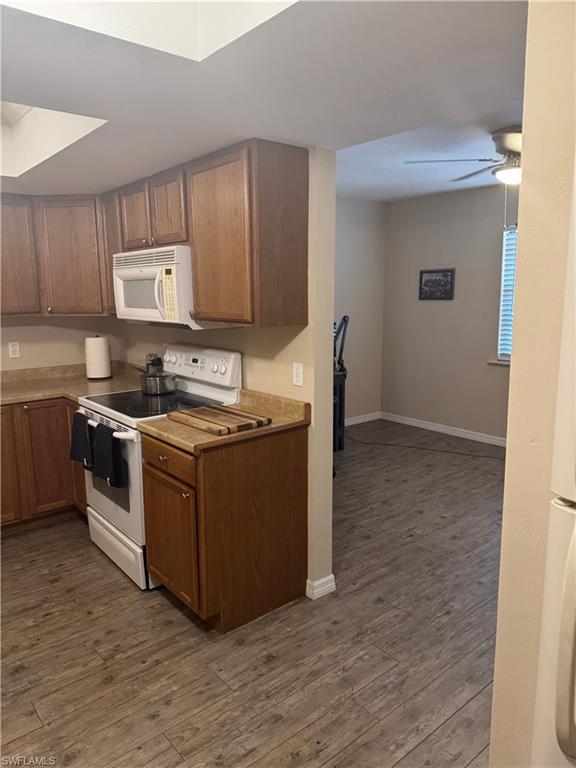 PAR SIDE CONDOMINIUM - Residential