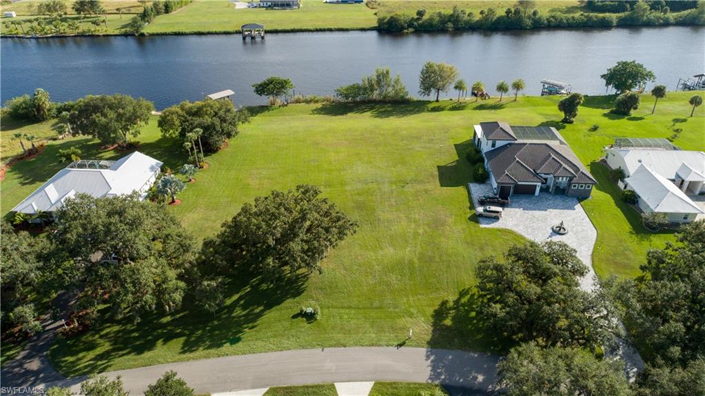 RIVERBEND ESTATES - Land