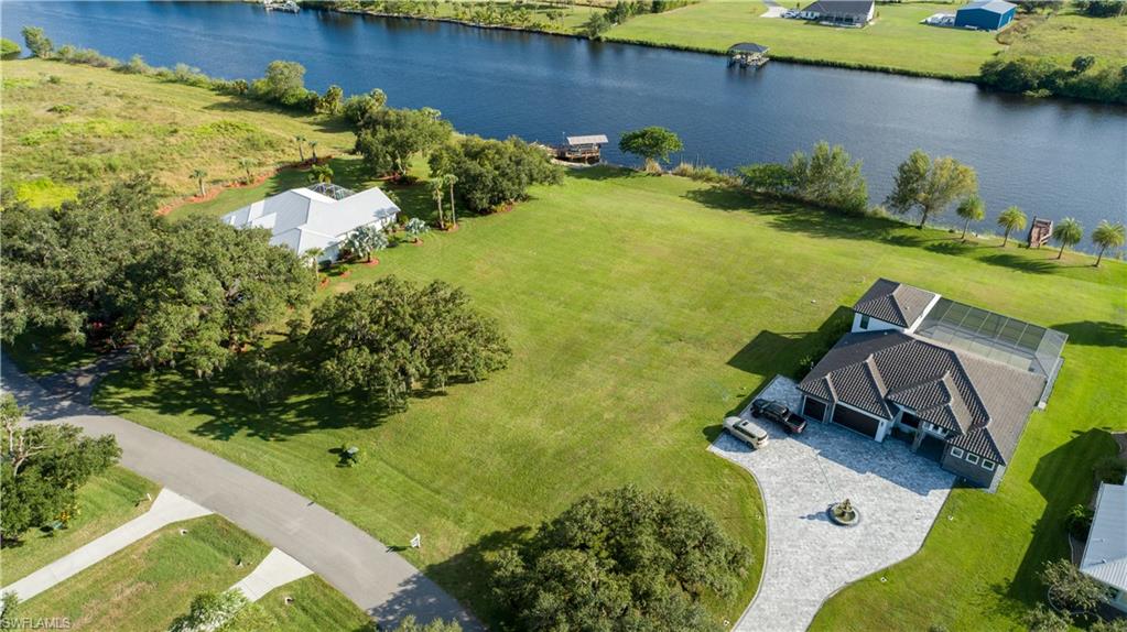 RIVERBEND ESTATES - Land