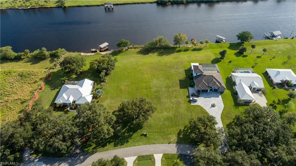 RIVERBEND ESTATES - Land