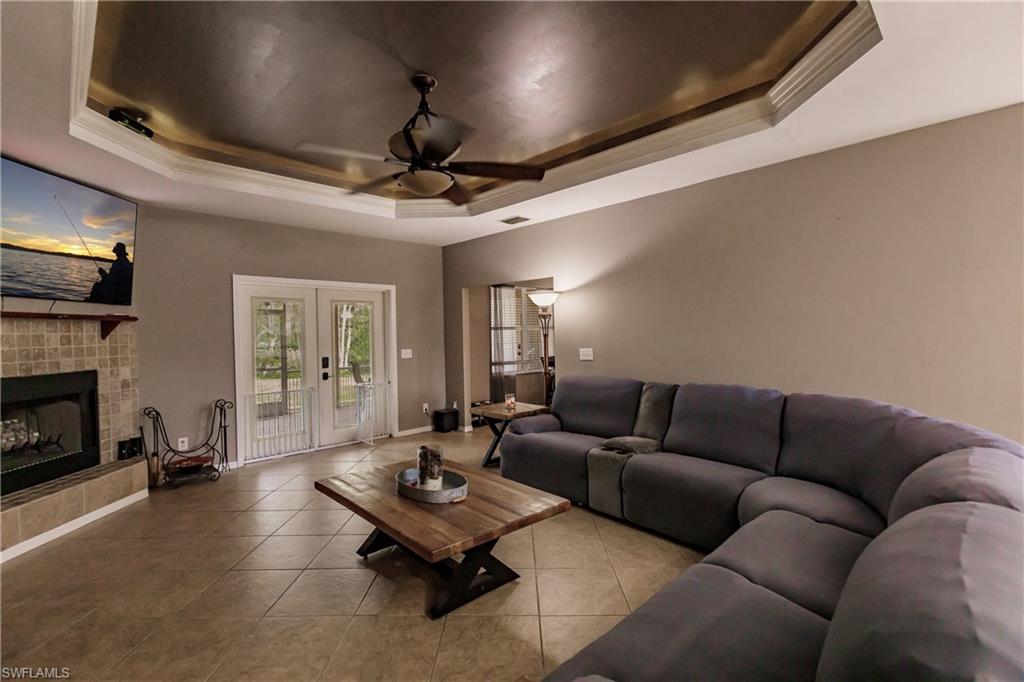 BONITA SPRINGS - Residential