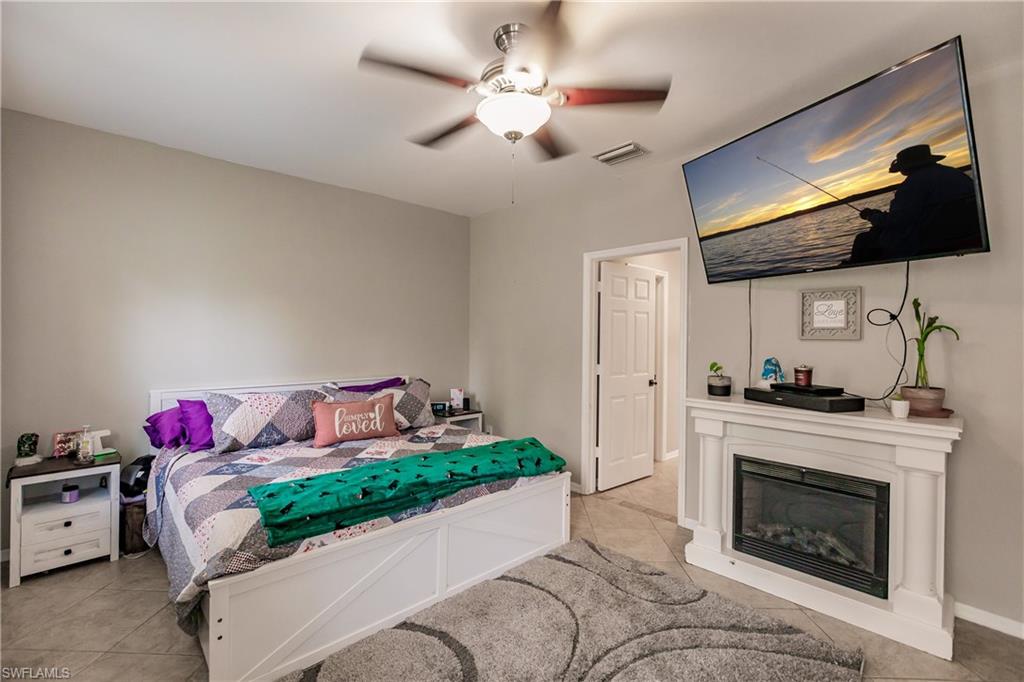 BONITA SPRINGS - Residential