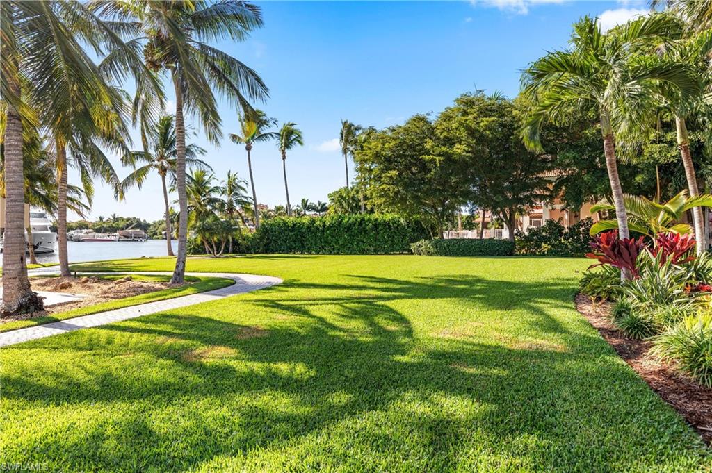 ST. CHARLES HARBOUR - Residential