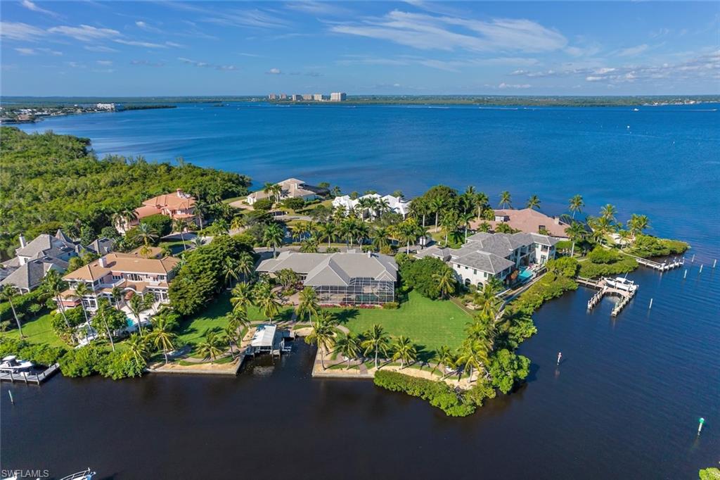 ST. CHARLES HARBOUR - Residential