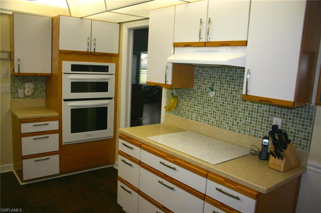 WHISKEY CREEK VILLAGE GREEN - Residential