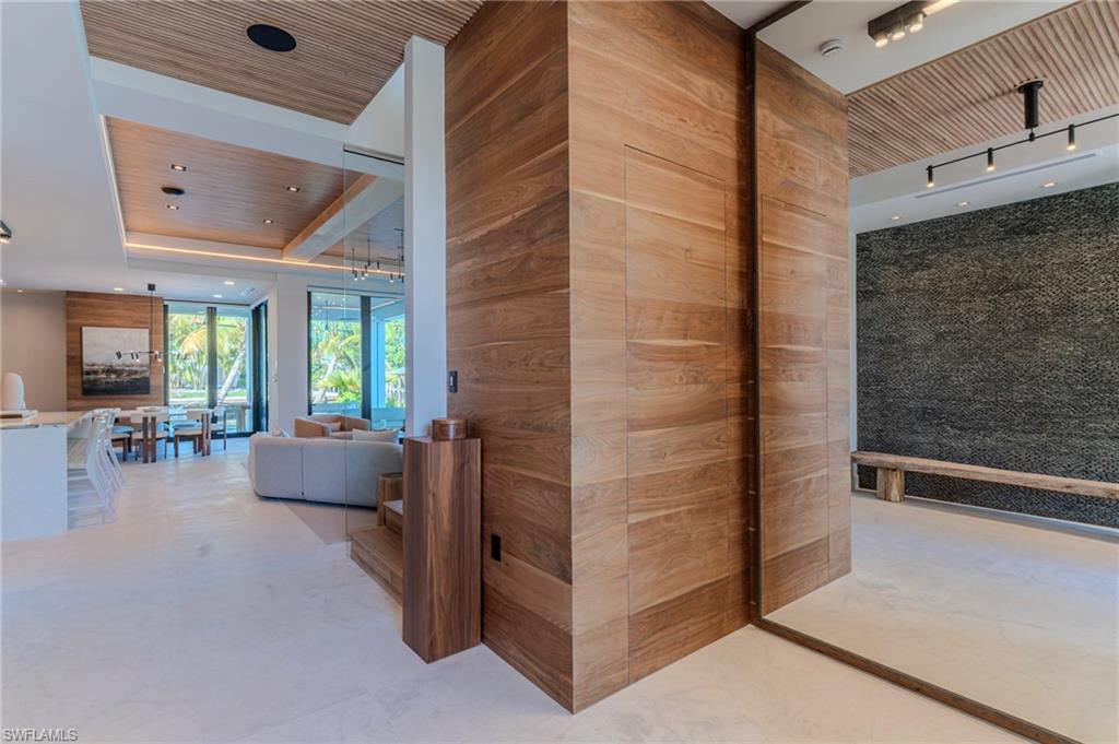 OYSTER BAY - Residential Lease
