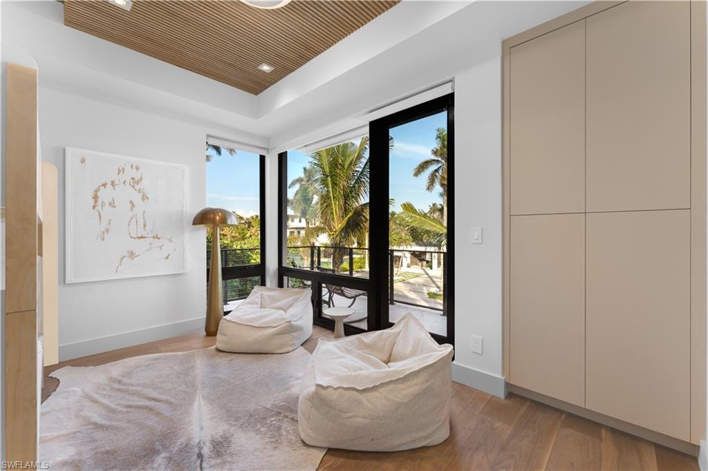 OYSTER BAY - Residential Lease