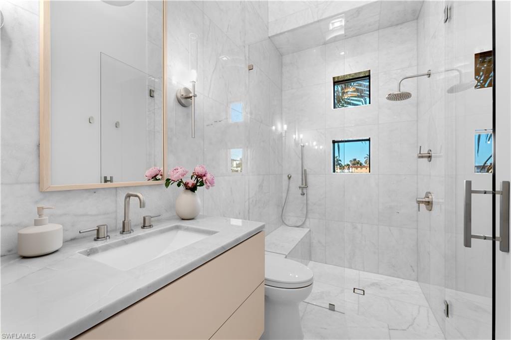 OYSTER BAY - Residential Lease