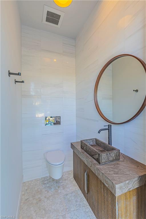 OYSTER BAY - Residential Lease