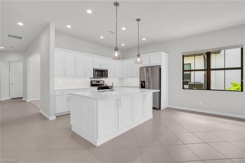 ABACO POINTE - Residential