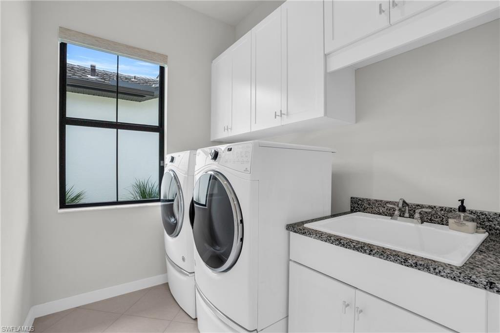 ABACO POINTE - Residential